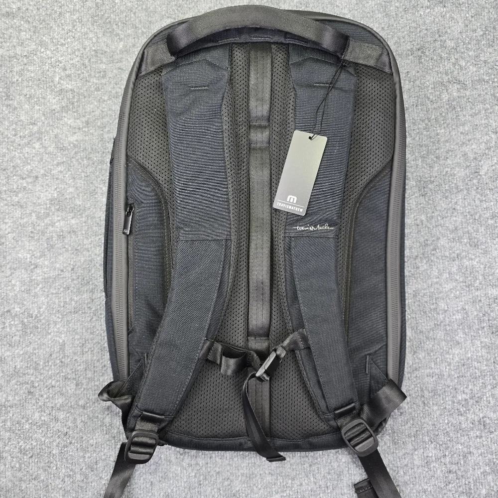 TravisMathew Lateral Backpack TMB107 Black NWT - Padded 16